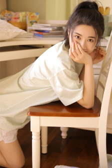 白发魔女蒋勤勤版